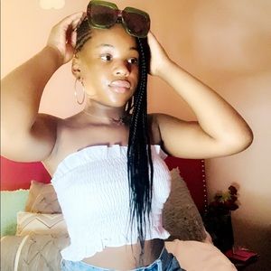 Meet your Posher, Zani